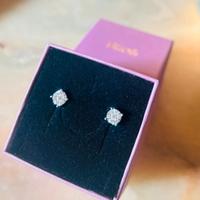 Orecchini di diamanti