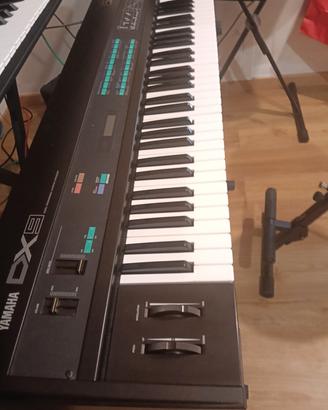Yamaha DX 9 immacolata 