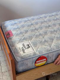 letto singolo completo testiera portaoggetti rete