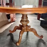 Tavolo rotondo stile classico 