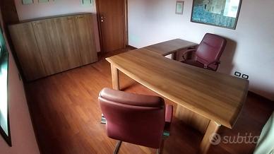 Prestigioso arredo ufficio in legno marca LAS.