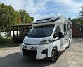 noleggio-camper-semintegrale-con-letto-basculante