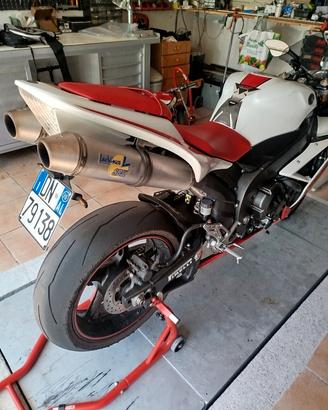 R1 2008