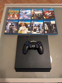 Ps4 fat 1 Tb più 9 giochi 