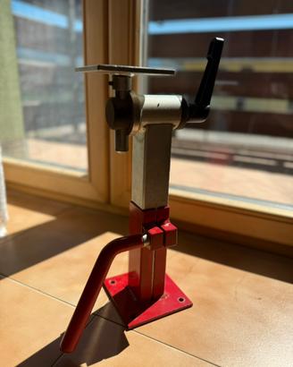 Morsa e/o supporto per scultori regolabile
