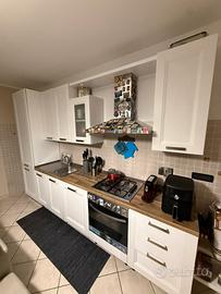 Cucina Lube completa con elettrodomestici Zanussi