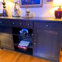 mobile Ikea Hemnes in legno massello marrone nero