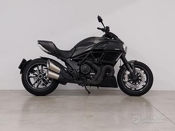 Ducati Diavel 1199 Carbon my16