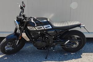 Moto Brixton Crossfire 500 X