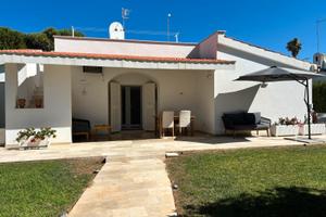 Villa Aron a Rosa Marina