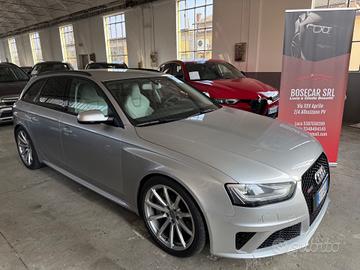 Audi A4 RS 4 Avant 4.2 V8 FSI quattro S tronic