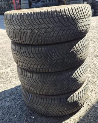 4 Pneumatici 225/65 R17 Pirelli Scorpion All Seaso