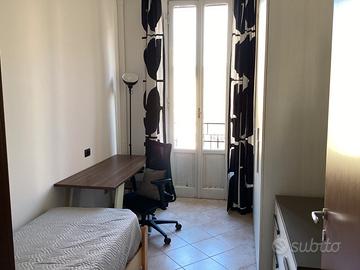 Stanza singola in trilocale