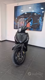 Piaggio Beverly 400 sport