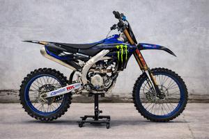 YAMAHA YZ 250 F MONSTER ENERGY