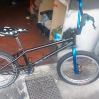 bmx  baracu 