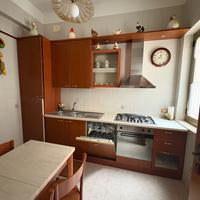 Cucina, elettrodomestici,tavolo allungabile 6sedie