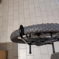 cavalletto porta bici da terra 