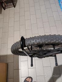 cavalletto porta bici da terra 