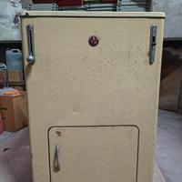 Lavatrice Vintage a Mano