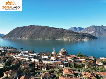 Appartamento in villa - Sale Marasino
