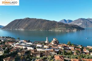 Appartamento in villa - Sale Marasino