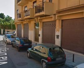 Locale commerciale 50 mq. 1 luce