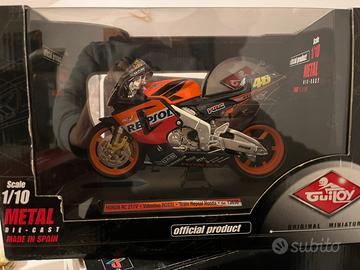 Modellino moto honda valentino rossi