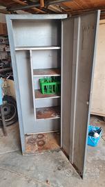 armadietto metallico