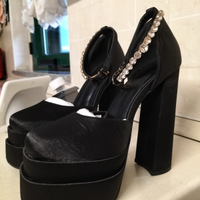 SCARPE DECOLLETÈ con tacco