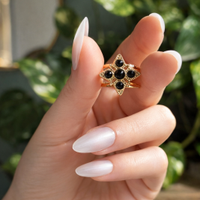 Anello dorato con pietre nere | Acciaio inox NUOVO