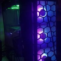 sto vendendo il mio pc da gaming di media fascia