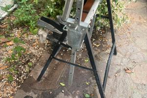 Cavalletto porta motore marino
