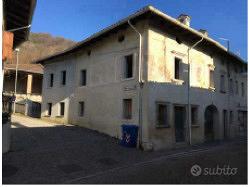 Immobile frazionabile con terreno