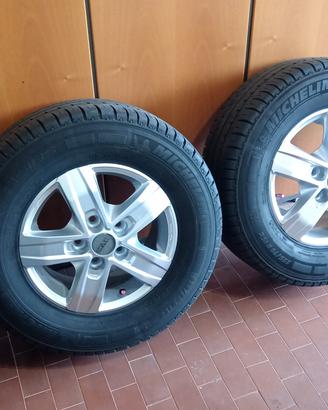 Gomme Michelin 225 70 15C