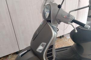 Vespa 300 GTS Super 2009 km 22500