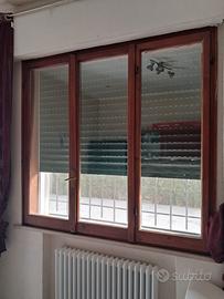 Finestre in Legno con Doppio Vetro Effetto Specchi