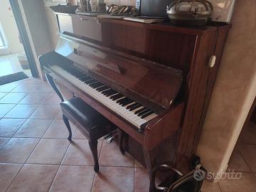 Pianoforte verticale