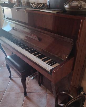 Pianoforte verticale