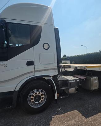 Trattore stradale Iveco Stralis 500 Hi Way - 2013
