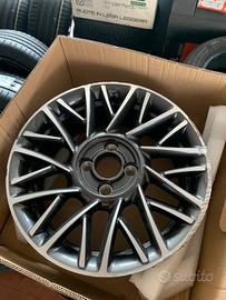 Cerchio in lega 6j x 15'' per lancia ypsilon