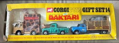 Corgi toys gift set daktari