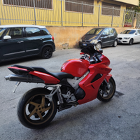 Honda VFR VTEC 110cv 250kmh