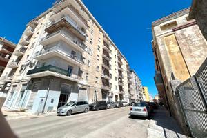 Via turati piano alto luminoso