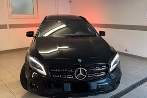 GLA 200d 4matic Sport Night edition