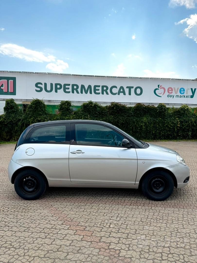 Lancia Ypsilon 2010 photo 3