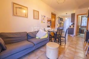 TRILOCALE AL PIANO TERRA CON CORTE E GARAGE