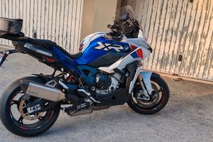 BMW S1000XR 