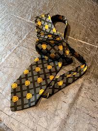 Cravatta Gianni Versace, motivo logo Medusa.