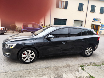 Volvo V60 nera 2013
